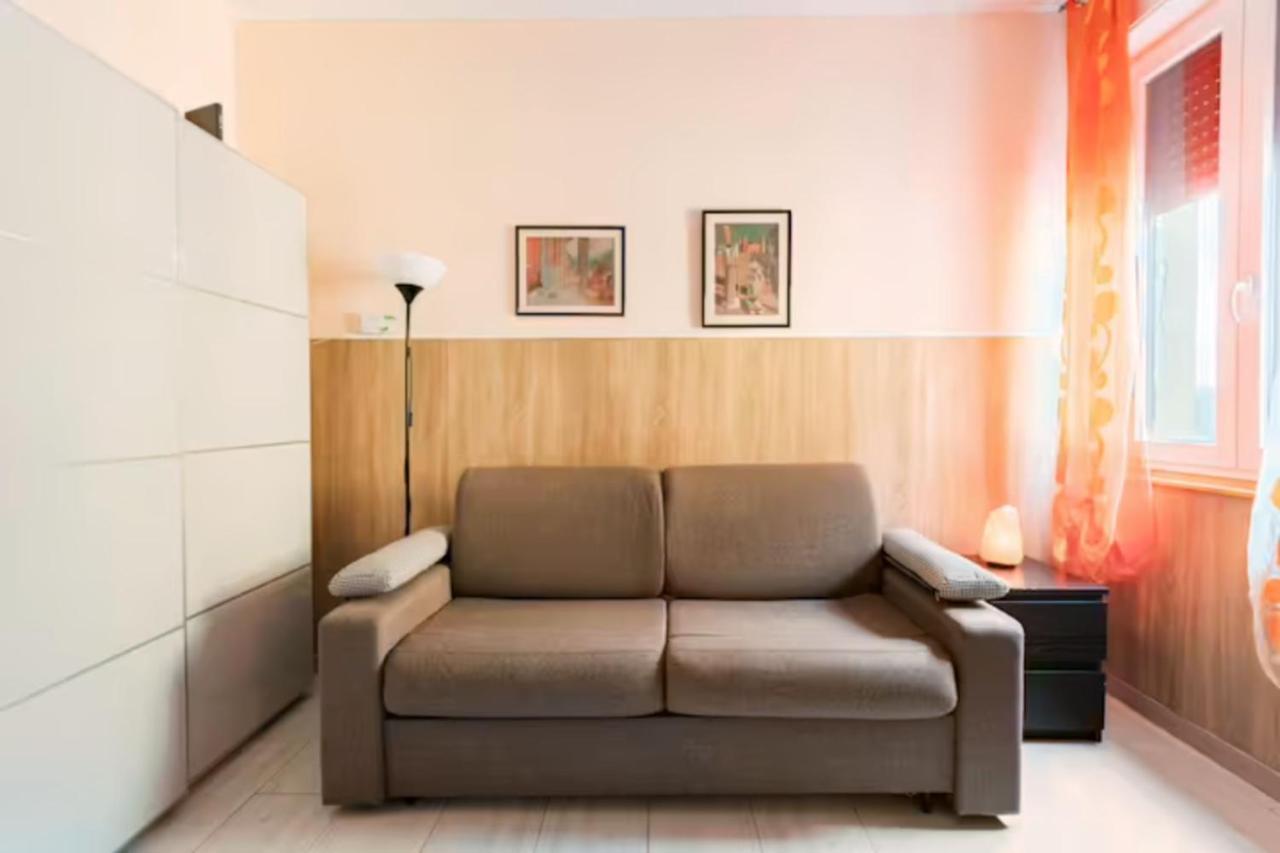Milan Sweet Home Metro, Linate E Sky Studio Bagian luar foto